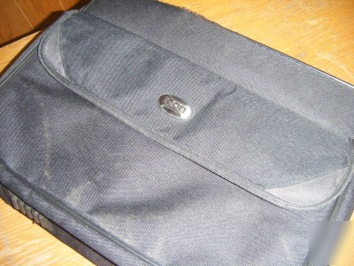 Black icon laptop computer shoulder bag