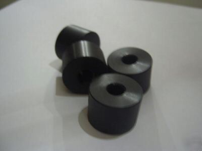 Black plastic bush or spacer, 9.1M/m wide - pack of 4
