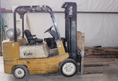 6000 lb. yale lift truck 6,000 forklift lp propane 