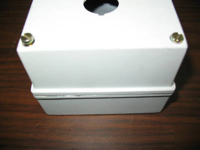 Allen bradley 800E-1M push button enclosure for 22.5MM