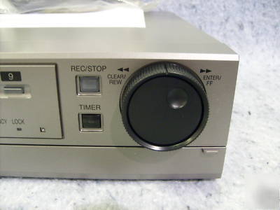 Mitsubishi 9 channel digital video recorder dx-TL900U