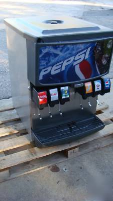 Soda fountain dispenser / 6 flavor /self serve