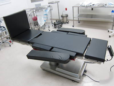Skytron 6500HD hercules bariatric surgery table