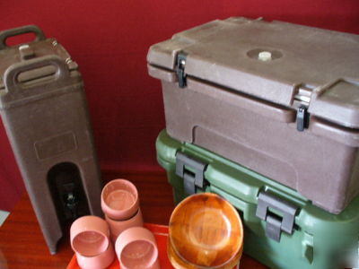 Used cambro insulated food / beverage container set