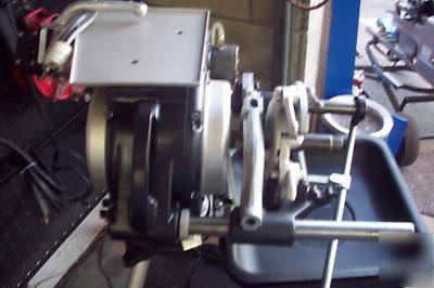 Model 300 threader style ridgid collins pipe threading