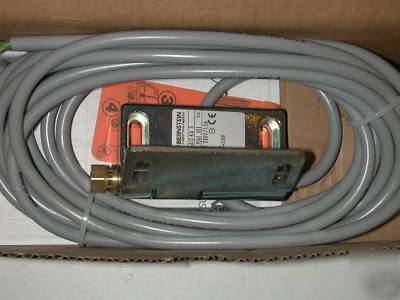 Safety hinge interlock eec shs-A1Z-ka-5