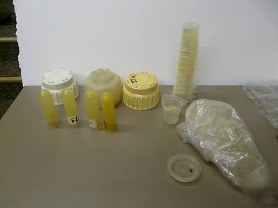 Science lab equipment -petri dishes etc (LOT4)