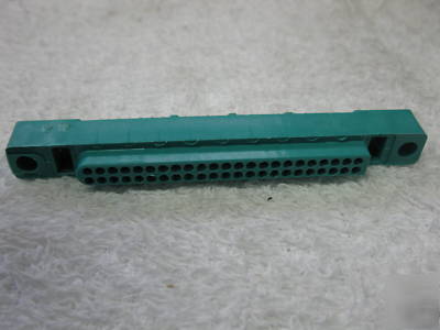 Electrical receptacle connector -p/n MB2-046P (702)
