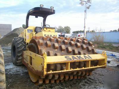 Sakai SV505T padfoot compactor roller
