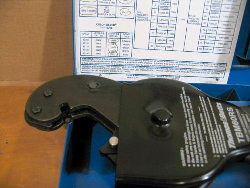 Thomas & betts (TBM60RS) ratchet crimper w/ 5 dies e