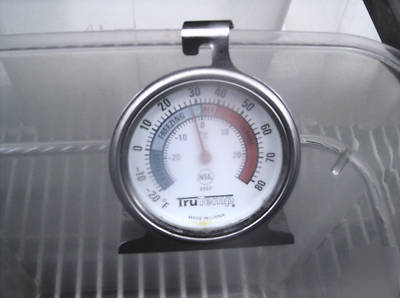 True 3-door sandwich preparation refrigeration unit