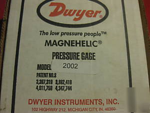 New dwyer magnehelic pressure gage gauge 2002 in box 