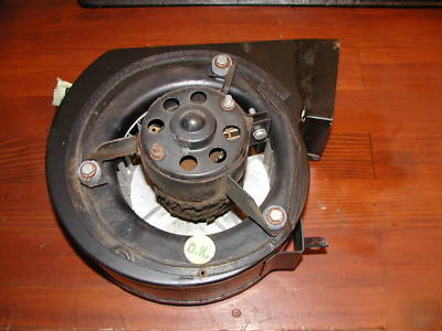 1986 jaguar XJ6 vanden 12V hvac squirrel cage blower