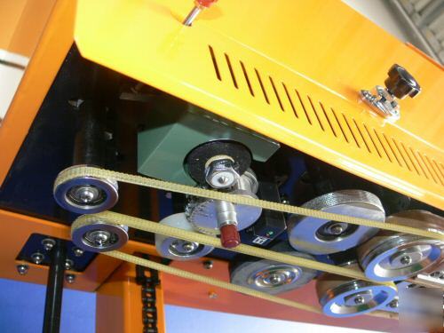 Apolo CBS1010C continuous vertical band sealer + coder