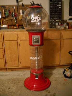 Spiral gumball machine-roadrunner