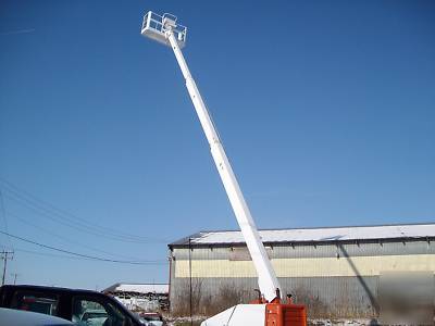 2004 snorkel TB60 4X4 boomlift dual fuel 110 generator