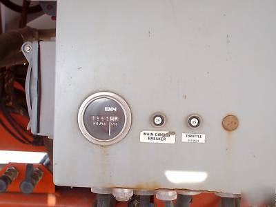 2004 snorkel TB60 4X4 boomlift dual fuel 110 generator