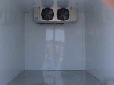 Refrigerated cargo trailer