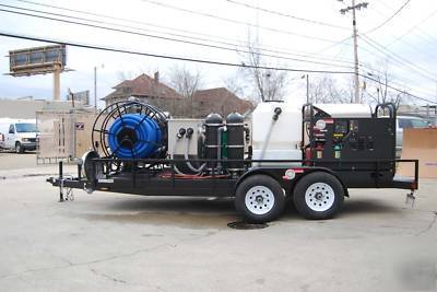 2 mobile pressure washers, water recovery and recycling