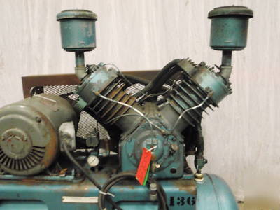 6900 rockwell DB4620 piston type air compressor