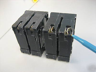 New 4 pieces siemens/murray lot of circuit breaker all 