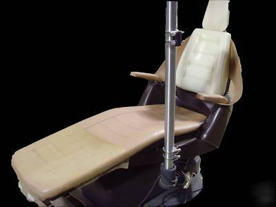 Royal model 16 chair and dental light- fully functional