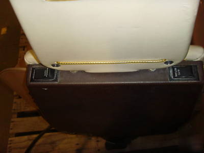 Royal model 16 chair and dental light- fully functional