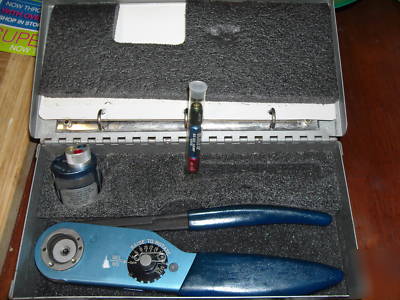 Daniels crimping M22520/1-01 & turret & go no go gauge