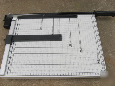 New B4 size paper photo/picture cutter