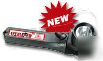 Pelican little ed 3600 flashlight 25 lumen 4AA fireman