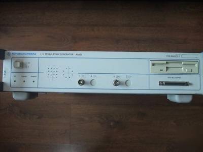 Rohde & schwarz i/q modulation generator amiq 04