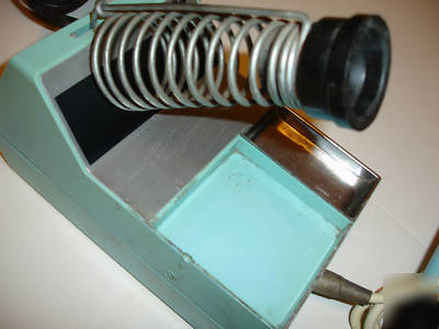 Weller soldering station TC202 with (pencil TC201)