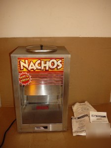 Apw wyott countertop nacho display warmer 120V nsf