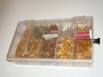 Various gold plated pins for electronic projects (36)