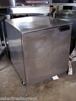 Victory one door undercounter refrigerator ur-27-sst