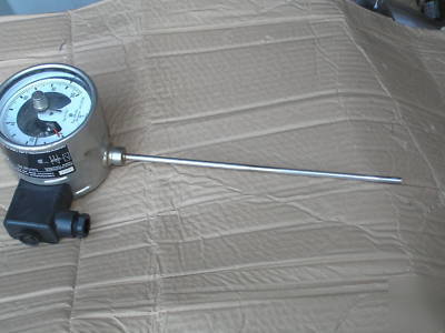 New brand wika gauge temperature 0-100 degs bottom entr