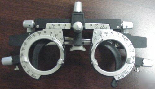 New optical trial frame