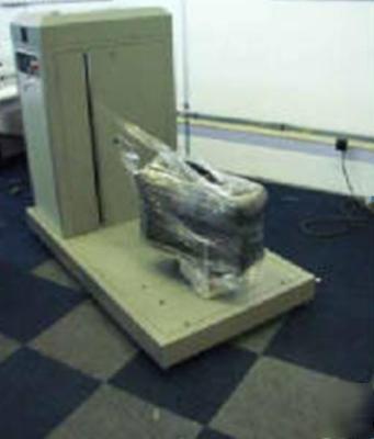 Airport baggage wrapping / packaging machine 