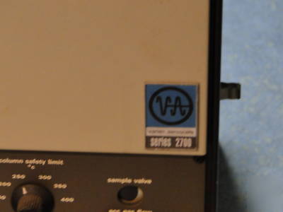 Varian 2700 gas chromatograph model 274030-02 w/ manual