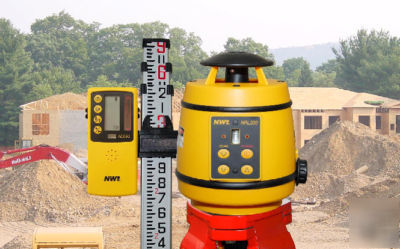 New northwest NRL200 self-level rotary laser & detector 