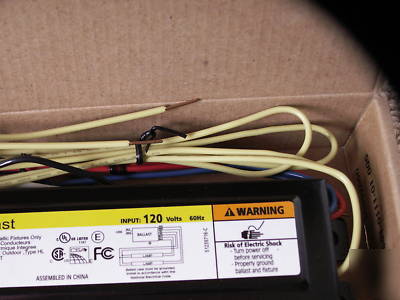 Universal B234SR120M-A000I F40T12 ballast 120V 