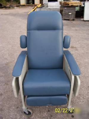 Lumex 577G427 medical clinical care 3 position recliner