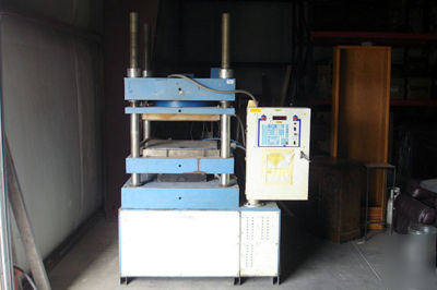 Tetrahedron 4 post air hydraulic press (C310)