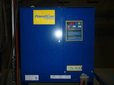 2005 raymond order picke***nice**plus battery charger**