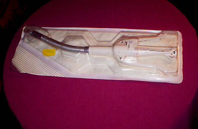 Autosuture curved disposable EEA21 surgical stapler