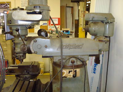Bridgeport mill w/ power feed & slotting head. 42