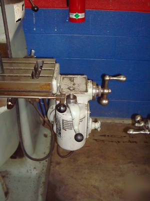 Bridgeport mill w/ power feed & slotting head. 42