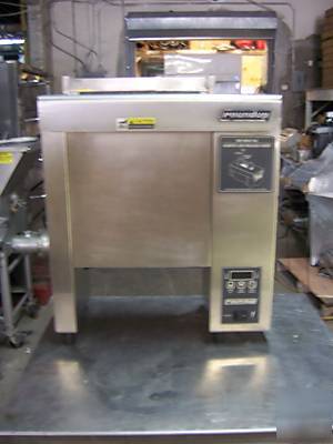 Used round up toaster excellent working condition 