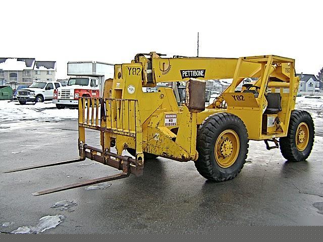 Pettibone 8042 telescopic forklift 8,000 lb telehandler
