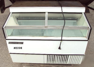 Reach-in ice cream freezer/chest/cabinet 
